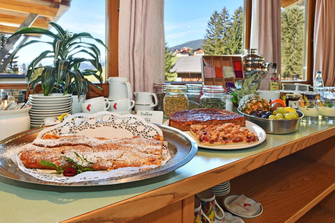 Hotel Ranuimuellerhof Funes  Esterno foto