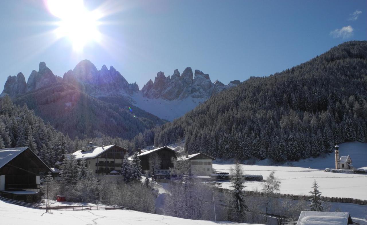 Hotel Ranuimuellerhof Funes  Esterno foto
