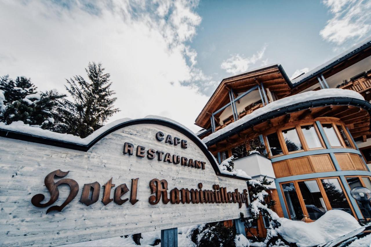 Hotel Ranuimuellerhof Funes  Esterno foto