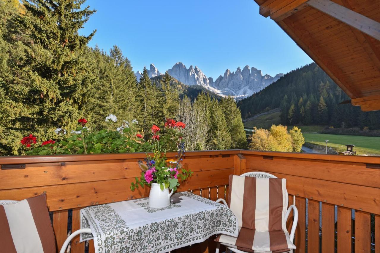 Hotel Ranuimuellerhof Funes  Esterno foto