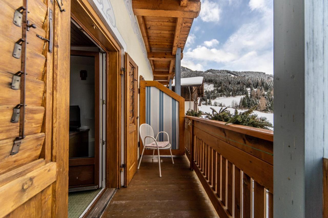 Hotel Ranuimuellerhof Funes  Esterno foto